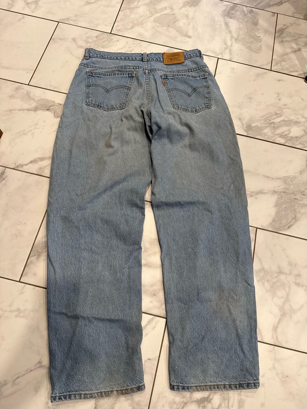 Vintage Levi’s Baggy 90’s Wide Leg Orange Tab Light Wash Denim Jeans 33